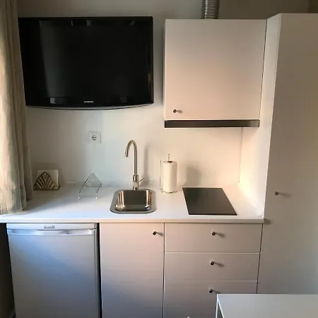 아파트 New And Unique Charming At Campolide - 2a *